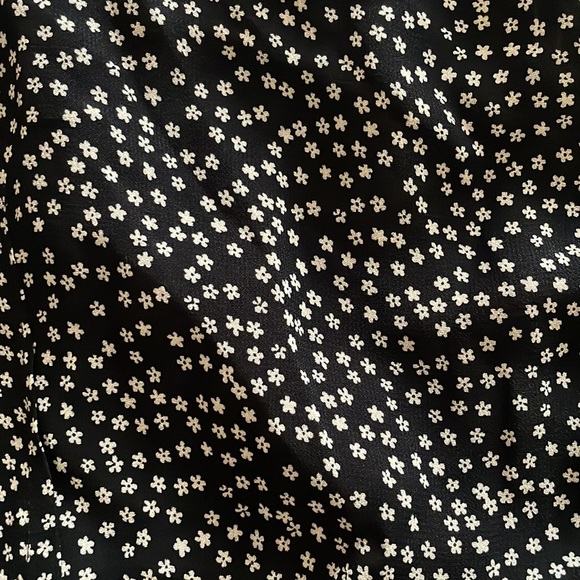 Reformation Gjelina Wrap Mini dress Nebraska Black Floral Long Sleeve Size M - Picture 9 of 9